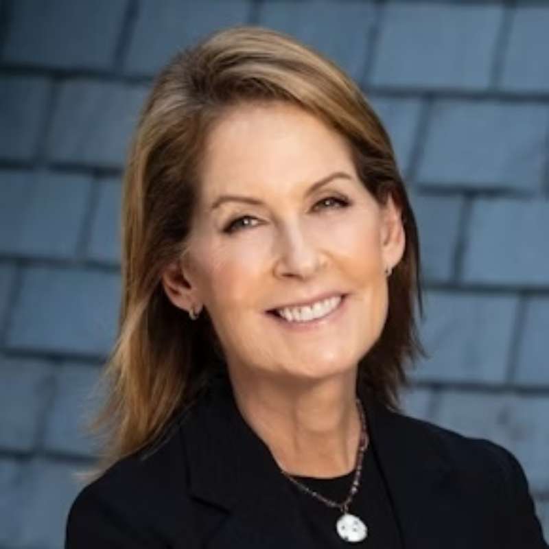Perri Peltz Headshot
