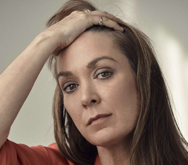 Elizabeth Marvel Headshot